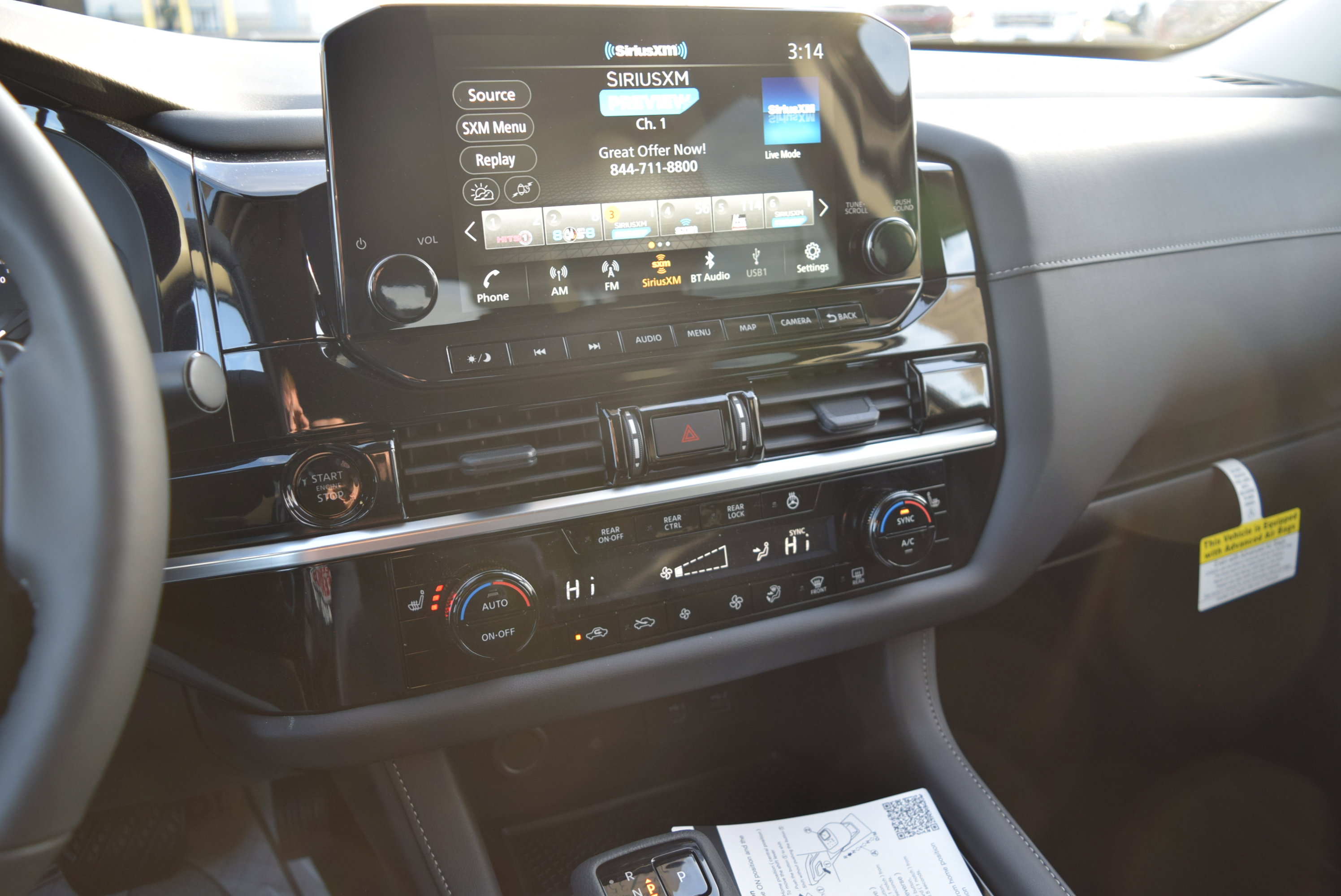 New 2025 Nissan Pathfinder SL image 15