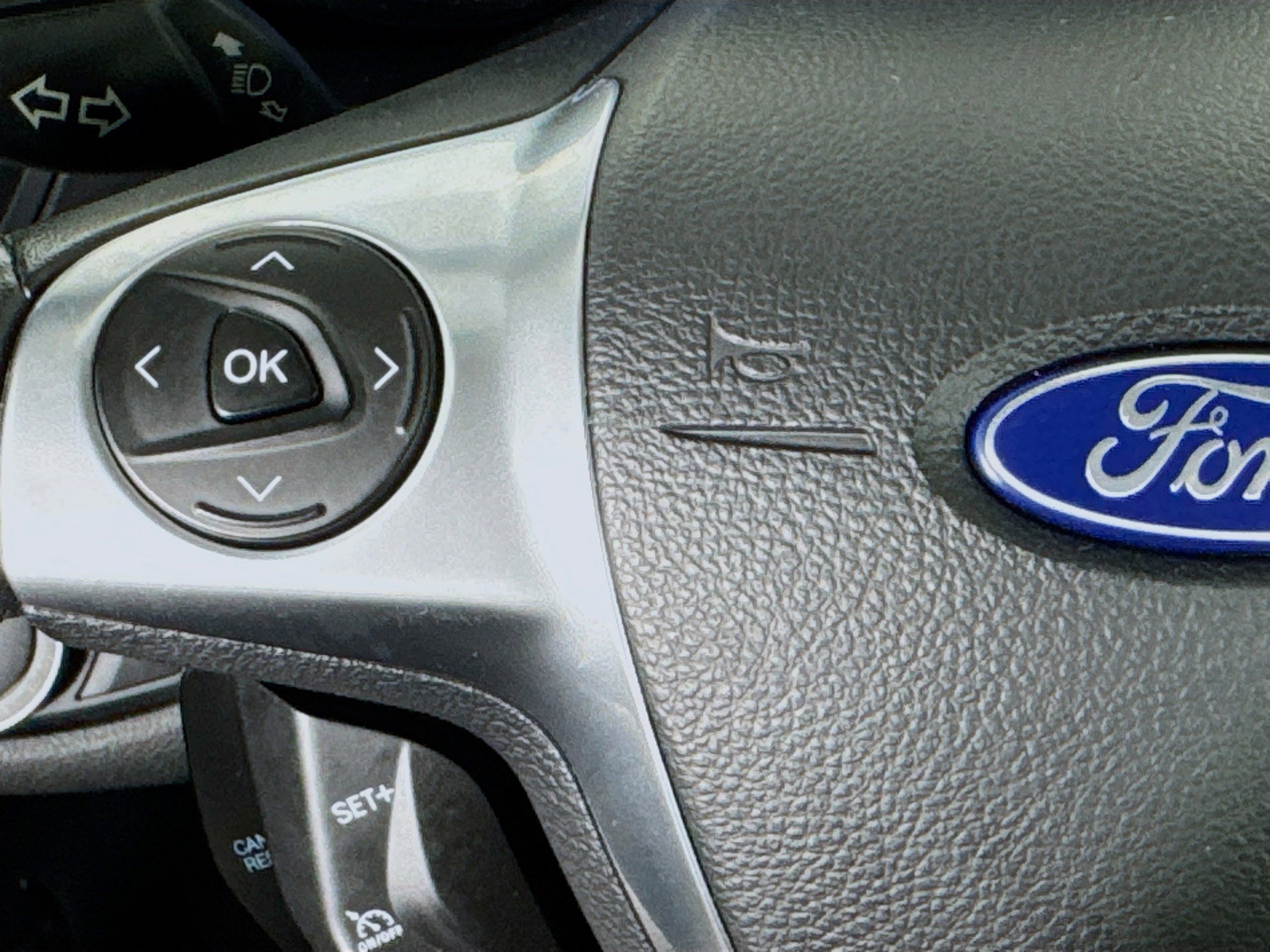 Used 2017 Ford C-MAX SE FWD image 13