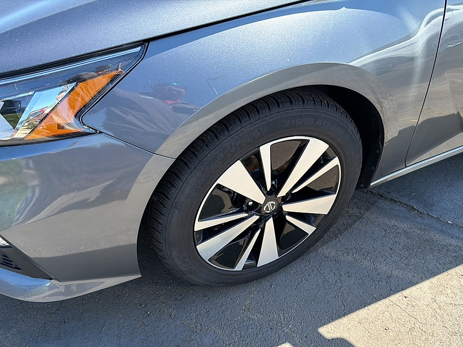 Used 2022 Nissan Altima 2.5 SV FWD image 8