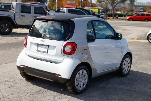 Used 2016 smart fortwo Prime image 14