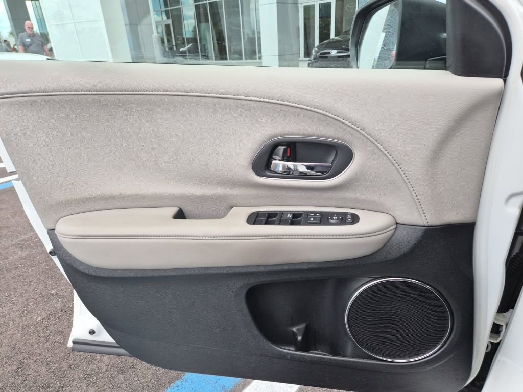 Used 2016 Honda HR-V EX-L image 7