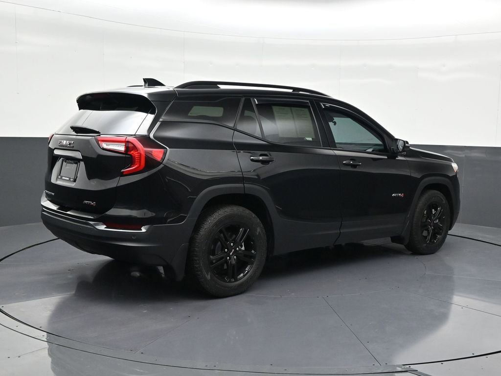Used 2024 GMC Terrain AT4 w/ Tech Package AWD/4WD image 5