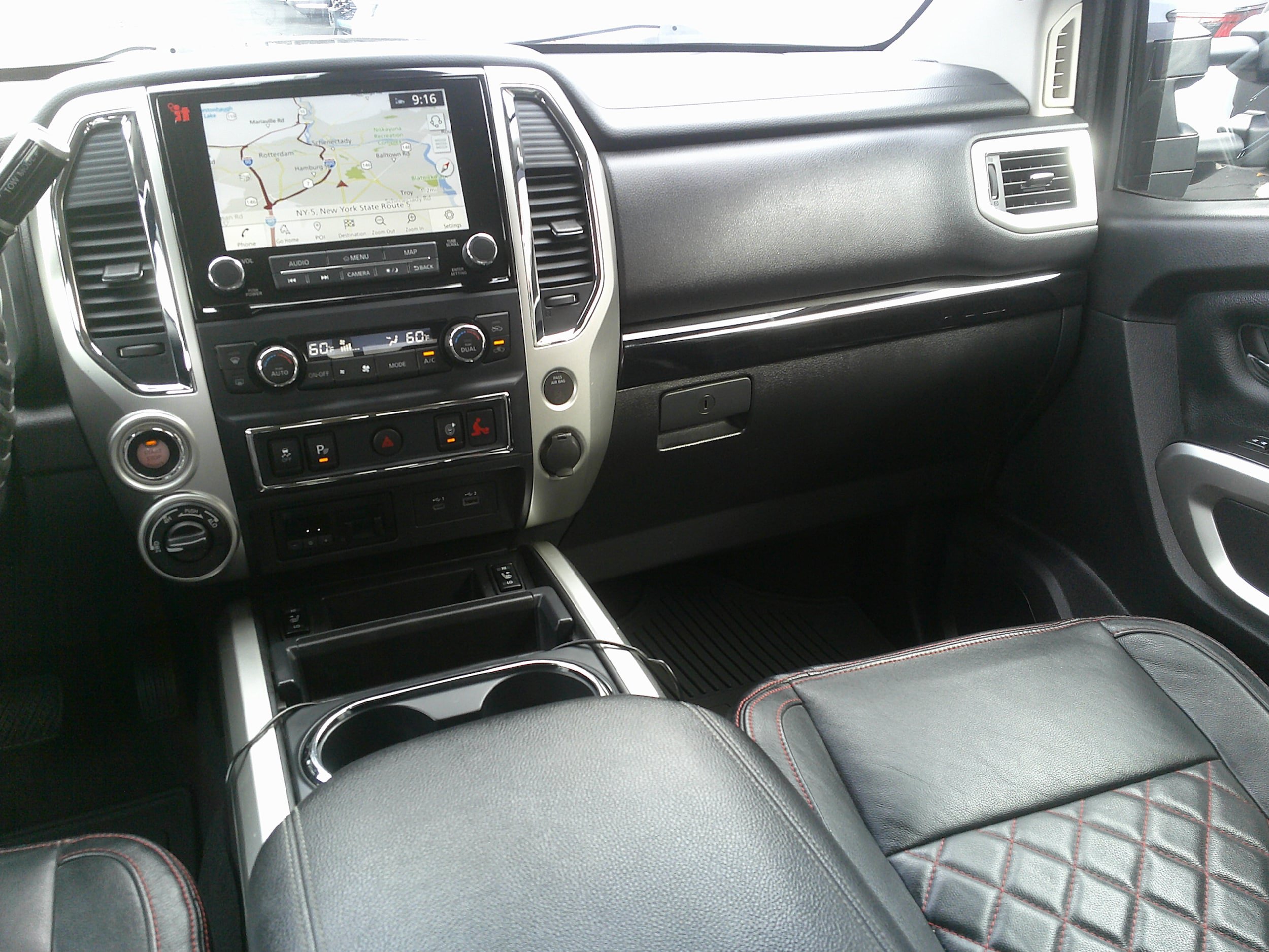Used 2021 Nissan Titan SV w/ SV Convenience Package AWD/4WD image 34