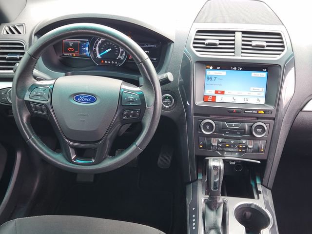 Used 2017 Ford Explorer XLT w/ Equipment Group 201A image 27