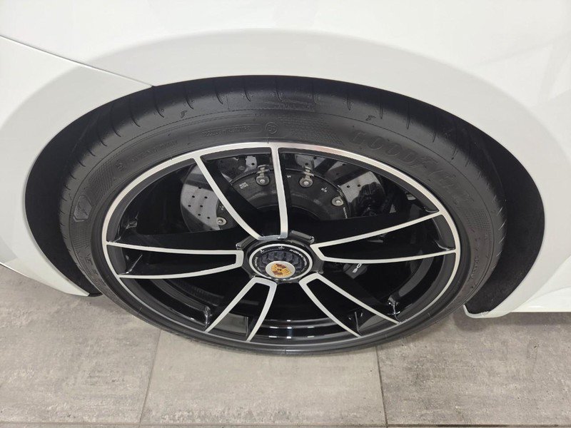 Used 2025 Porsche 911 Turbo AWD/4WD image 8