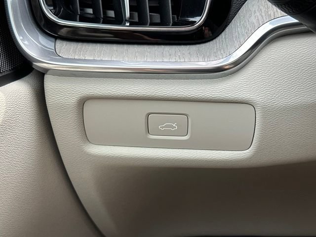 Certified 2023 Volvo S60 B5 Plus w/ Climate Package FWD image 30