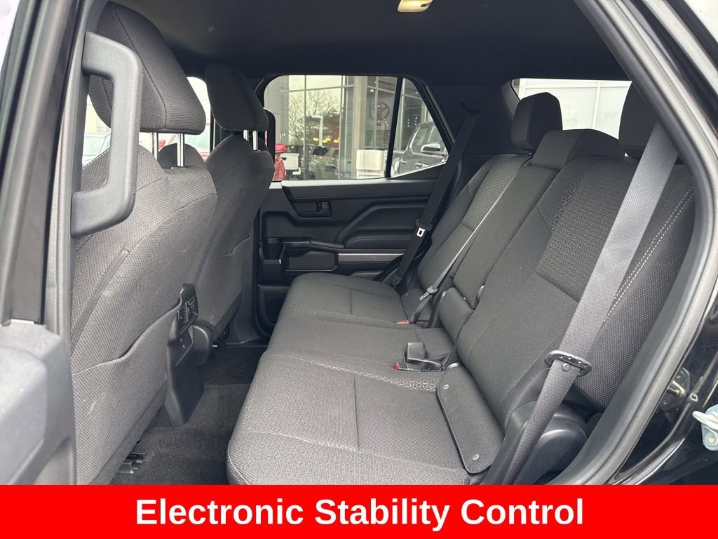 Certified 2025 Toyota 4Runner SR5 AWD/4WD image 17