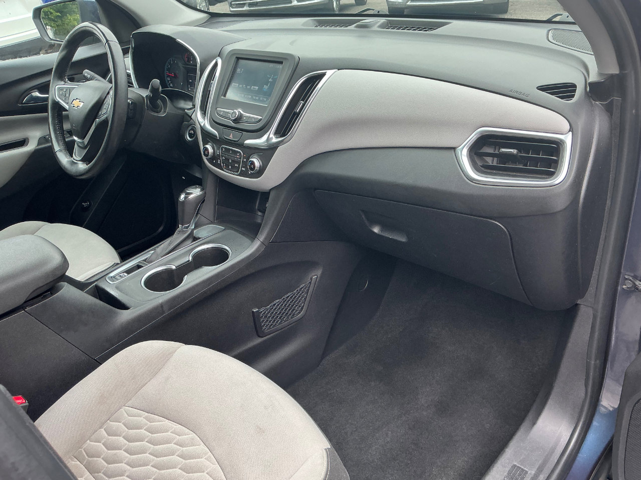Used 2018 Chevrolet Equinox LT image 9