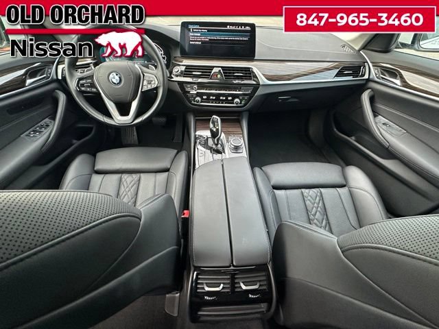 Used 2022 BMW 530e xDrive AWD/4WD image 16
