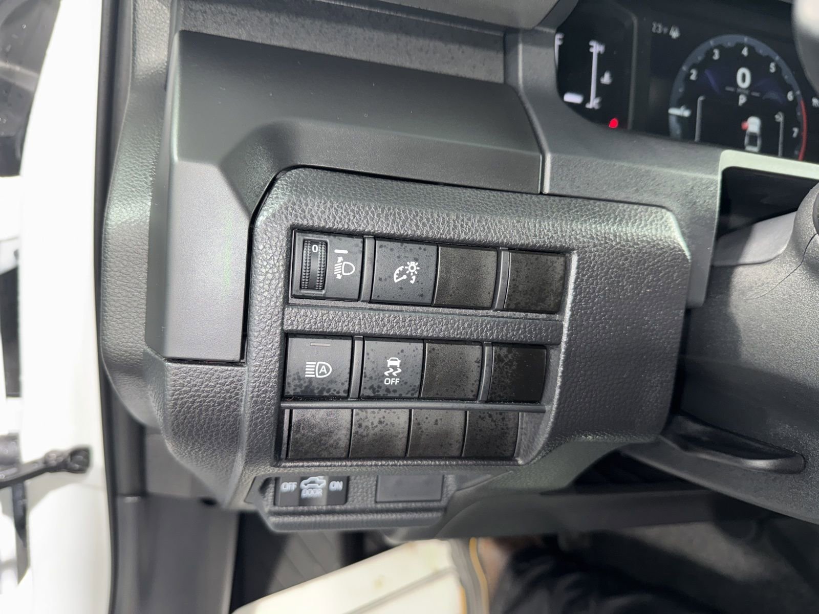 Used 2025 Toyota Tacoma SR image 25