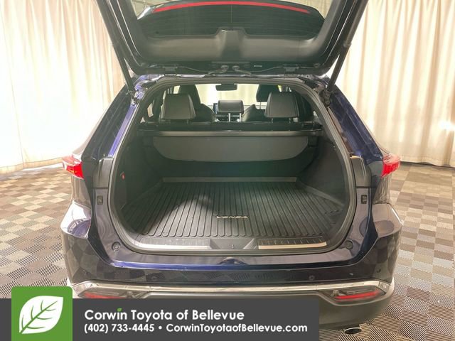 Used 2021 Toyota Venza Limited image 17