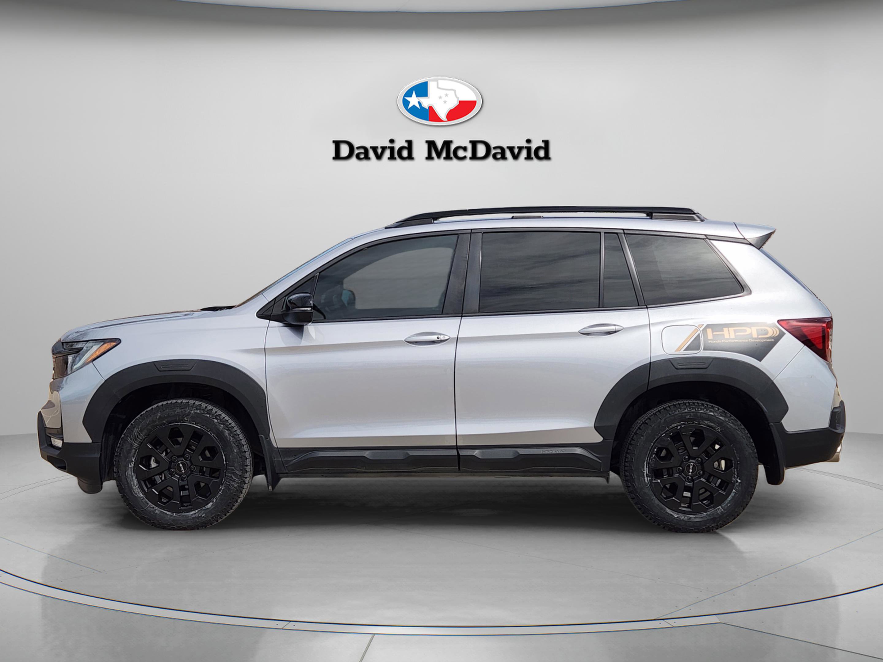 Certified 2023 Honda Passport TrailSport image 2
