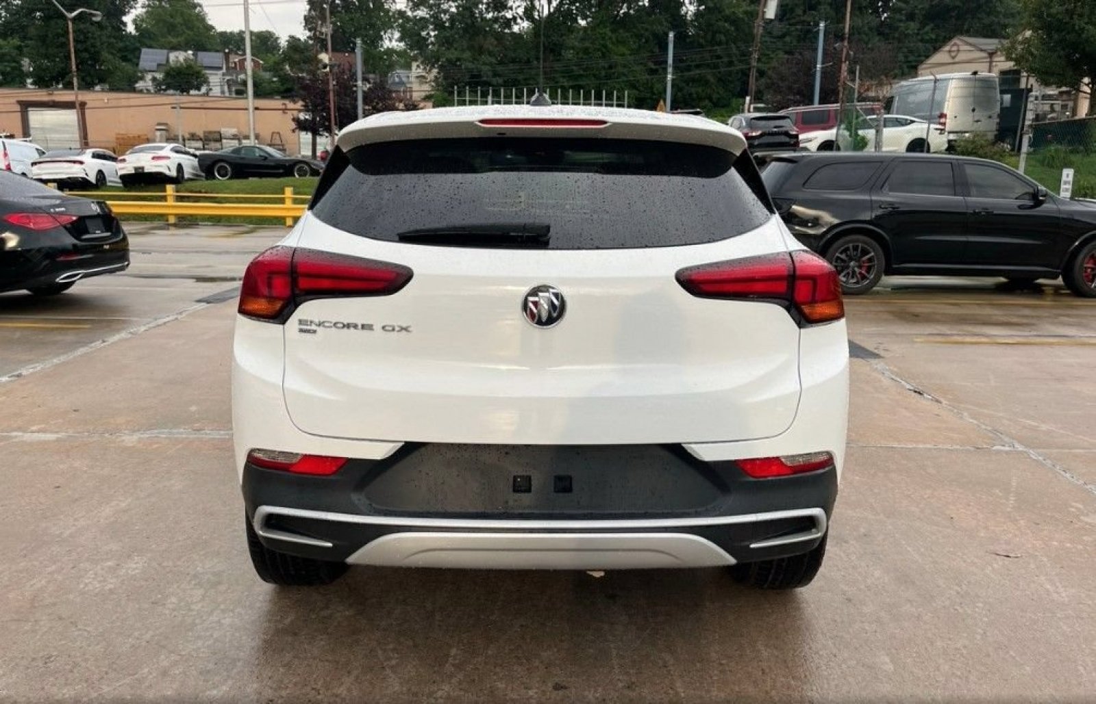 Used 2022 Buick Encore GX Preferred w/ Cold Weather Comfort Package AWD/4WD image 8
