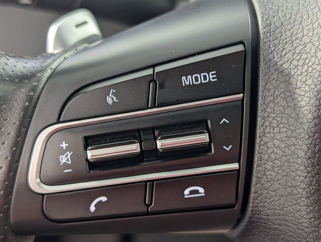 Used 2018 Kia Stinger GT1 image 17