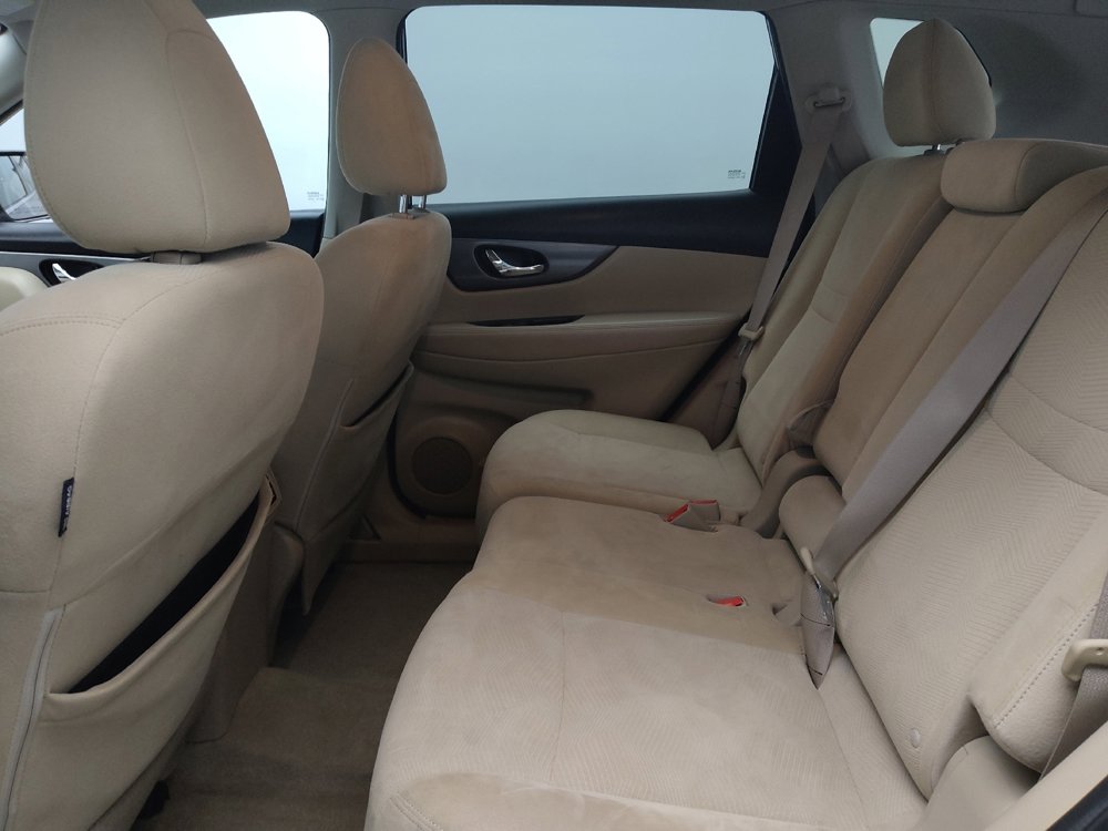 Used 2015 Nissan Rogue SV w/ SV Premium Package image 18