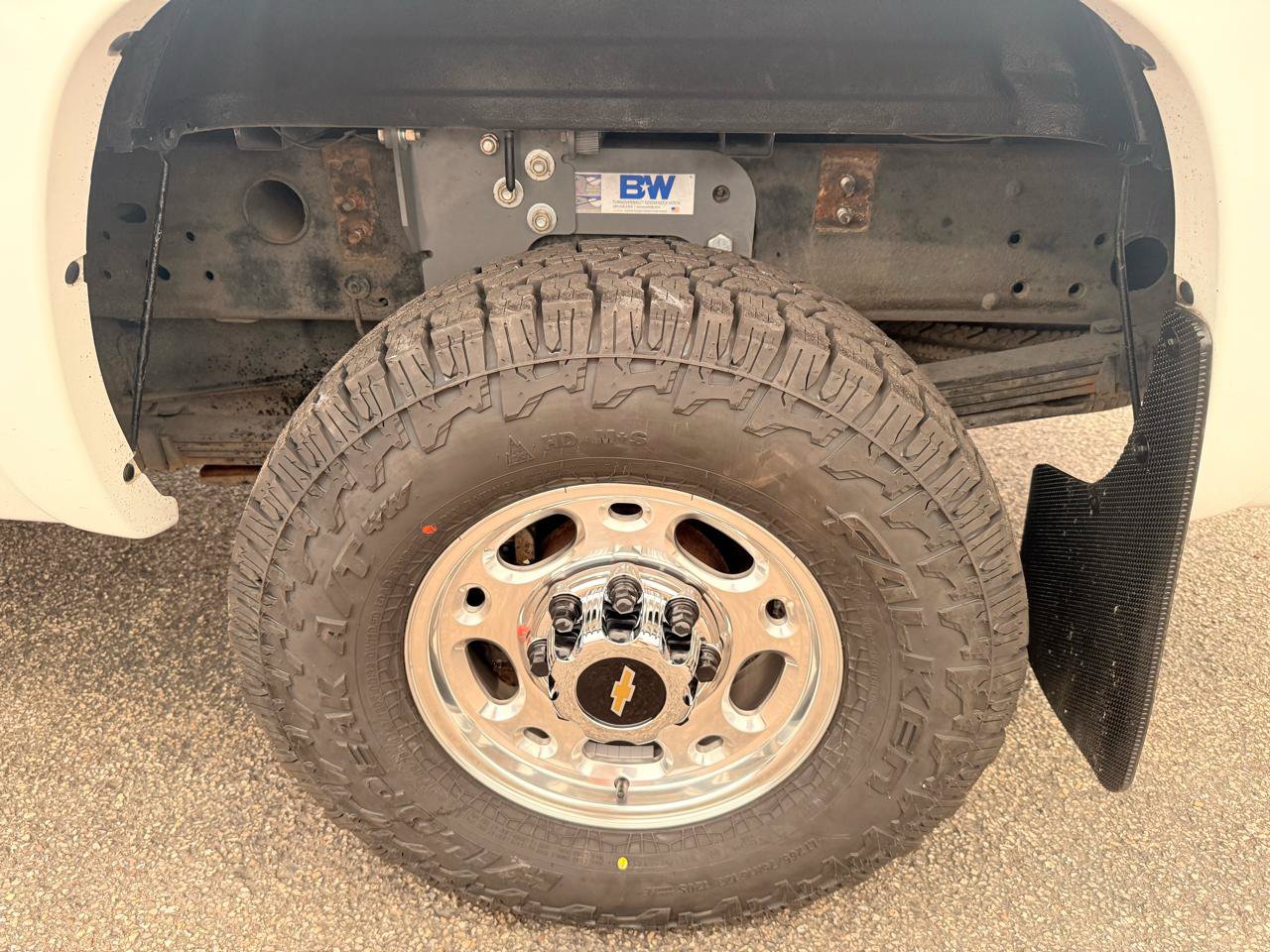 Used 2004 Chevrolet Silverado 2500 LS w/ Skid Plate Package AWD/4WD image 25