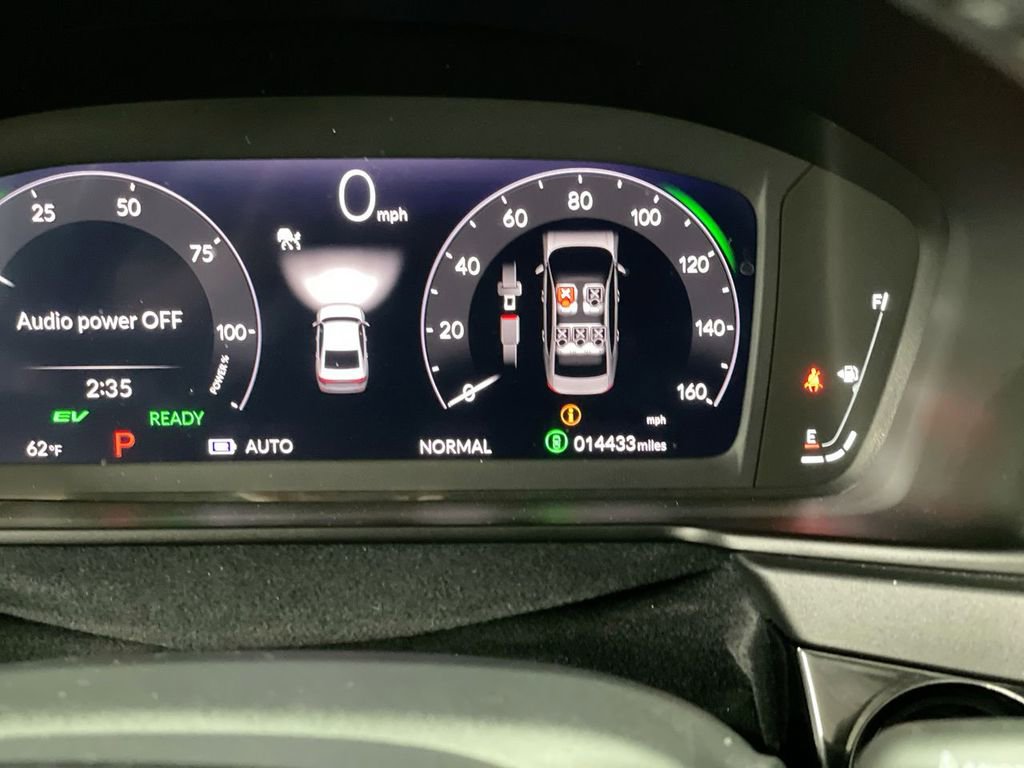 Used 2024 Honda Accord Touring image 12