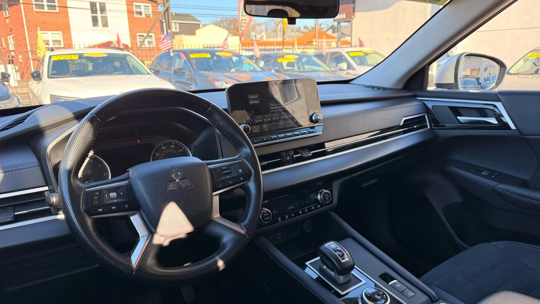 Used 2024 Mitsubishi Outlander Ralliart image 23