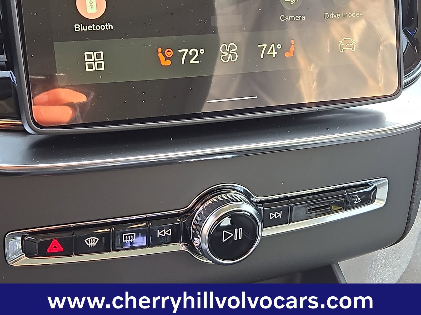 New 2026 Volvo XC90 B6 Ultra w/ Protection Package image 12