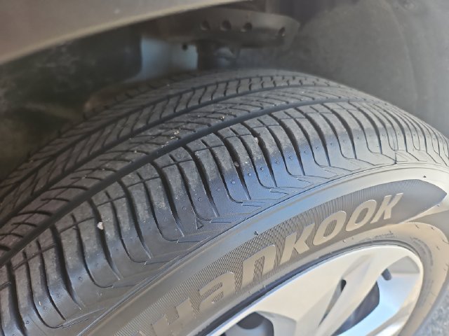Used 2025 Chevrolet Trax LS FWD image 27