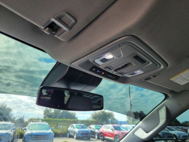 Used 2023 GMC Sierra 1500 SLT w/ SLT Premium Package image 25