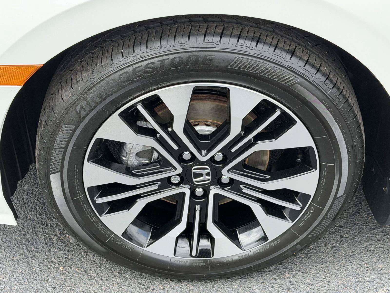 Certified 2026 Honda Odyssey Elite image 5