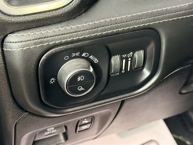 Used 2020 RAM 1500 Limited image 10