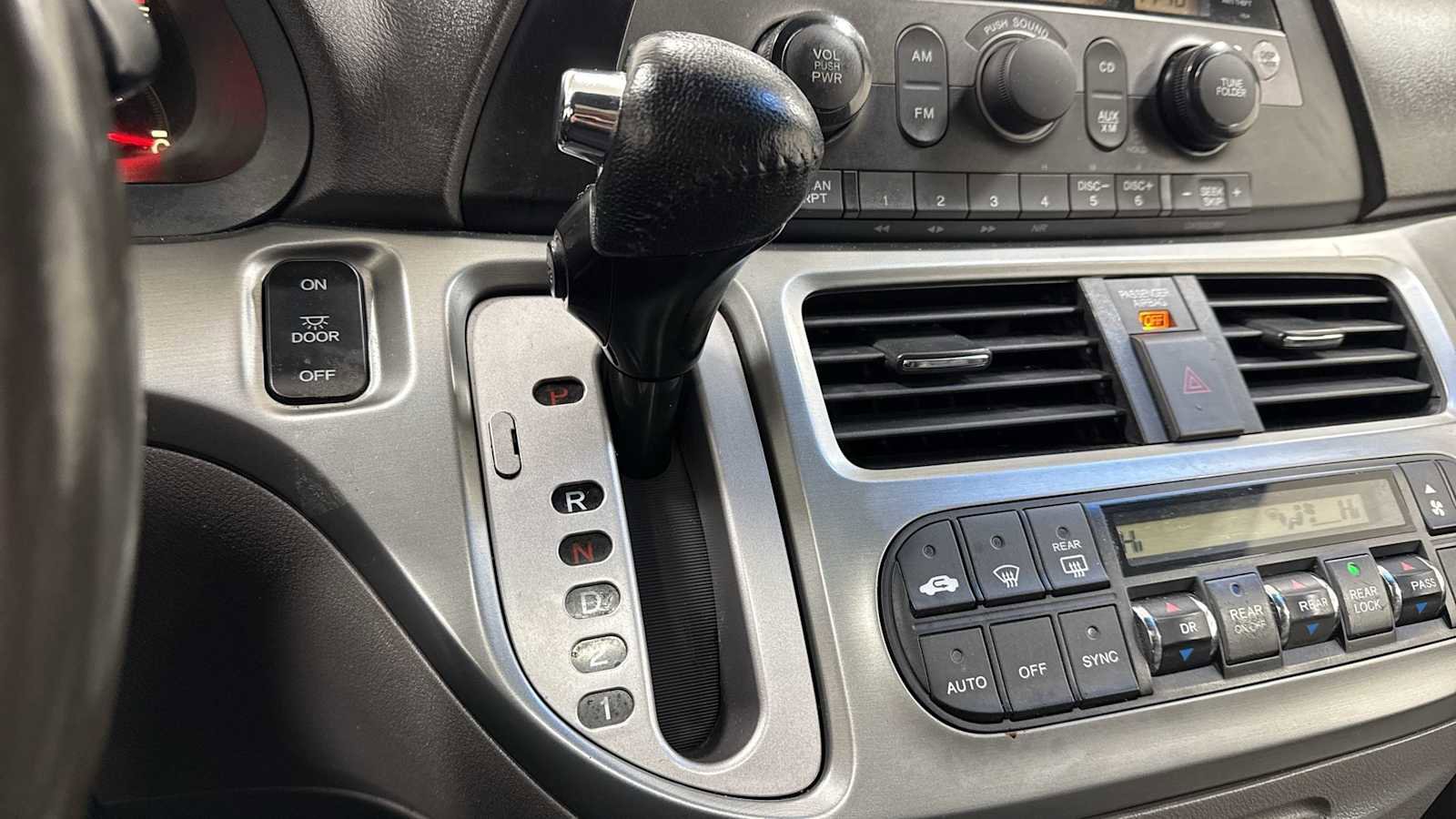 Used 2010 Honda Odyssey EX-L image 22