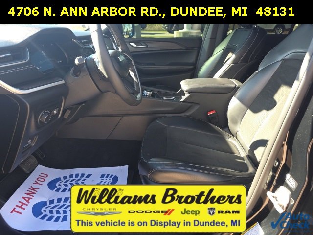 Certified 2024 Jeep Grand Cherokee Altitude image 25