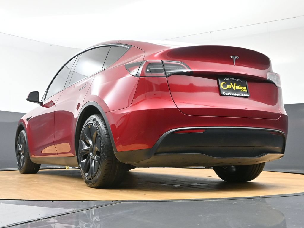Used 2024 Tesla Model Y Long Range RWD image 53