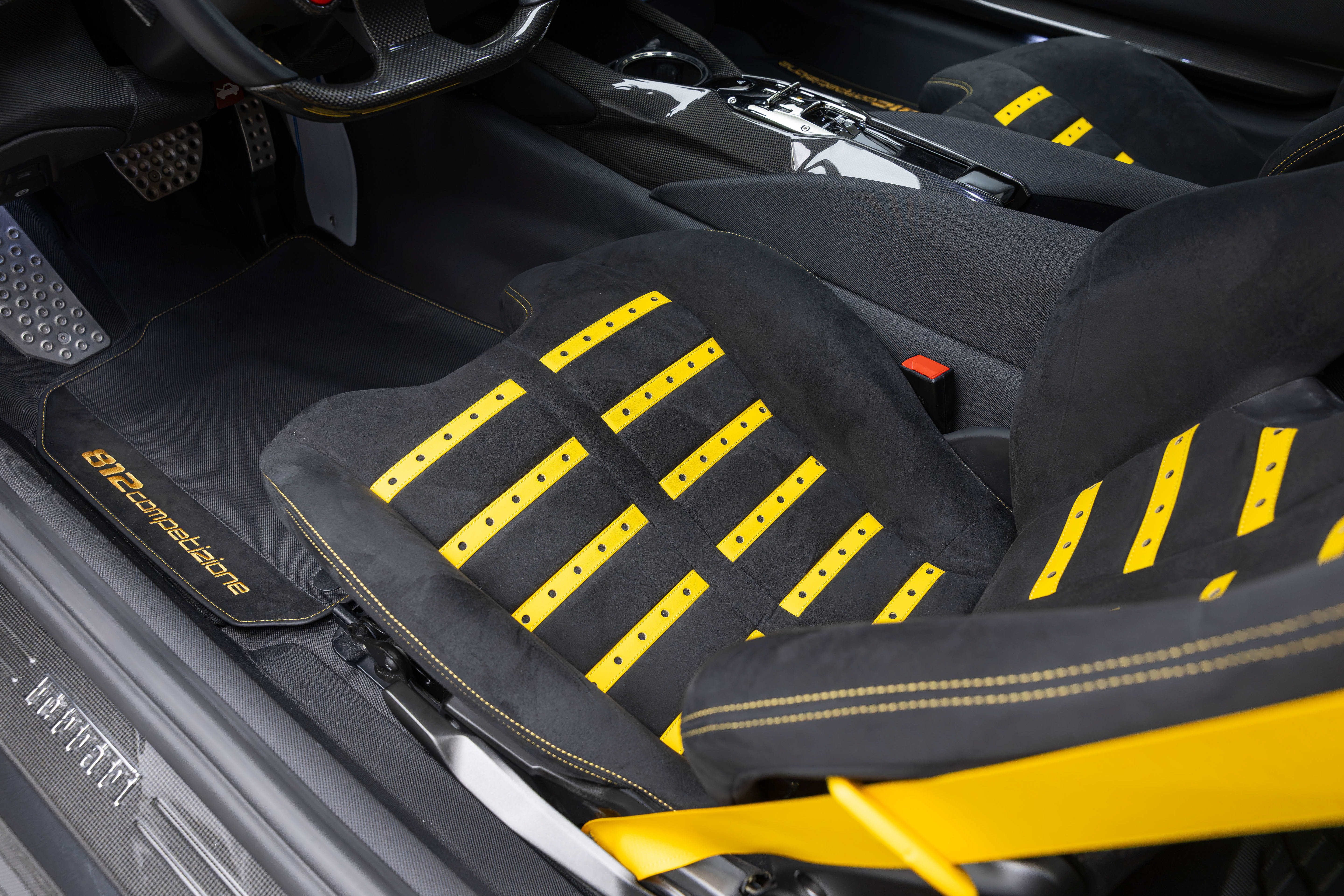 Certified 2023 Ferrari 812 Competizione RWD image 14
