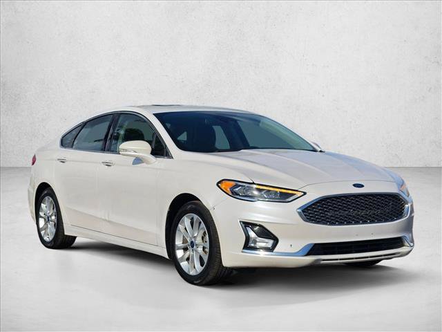 Used 2019 Ford Fusion Energi Titanium FWD image 3