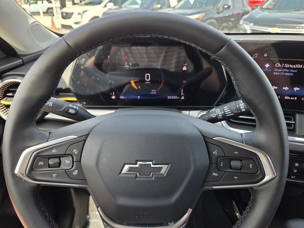 Used 2025 Chevrolet Trax ACTIV w/ Driver Confidence Package FWD image 29