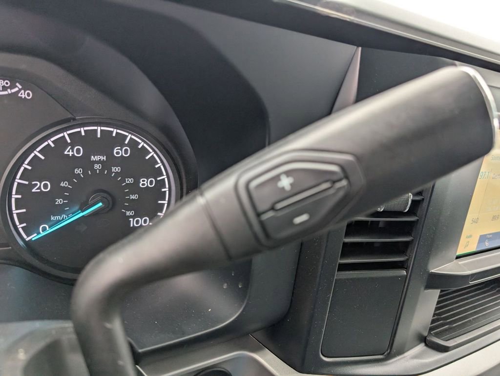 New 2025 Ford F550 4x4 Regular Cab Super Duty image 28