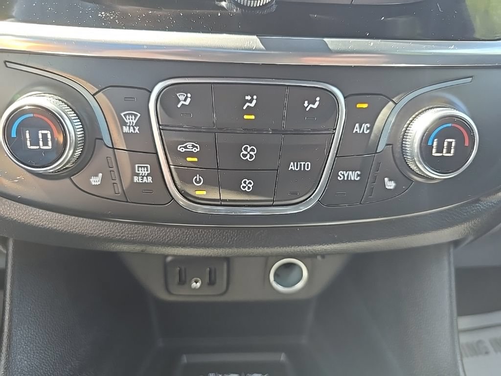 Certified 2023 Chevrolet Traverse LT AWD/4WD image 19