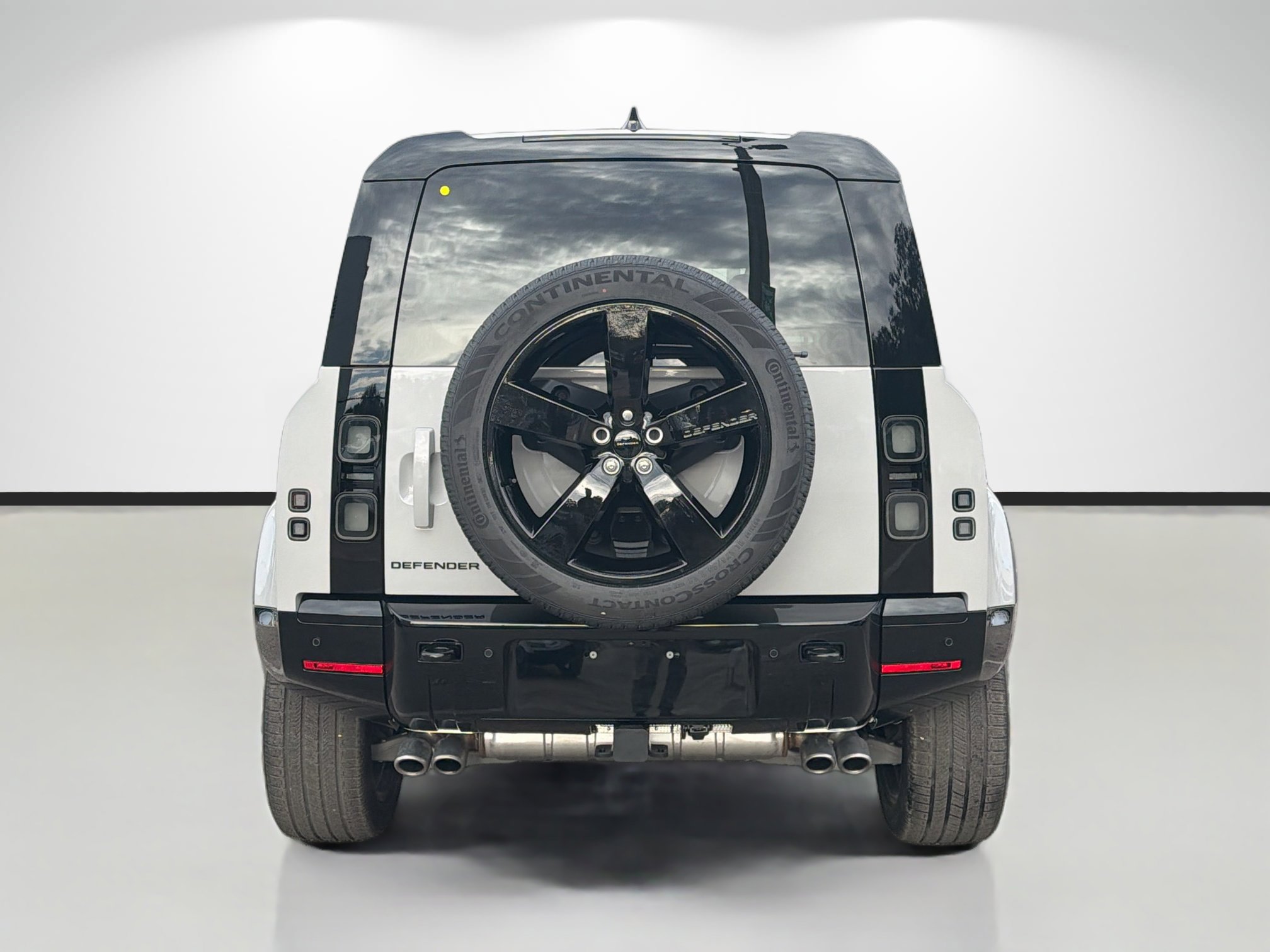 New 2026 Land Rover Defender 110 X-Dynamic SE image 4