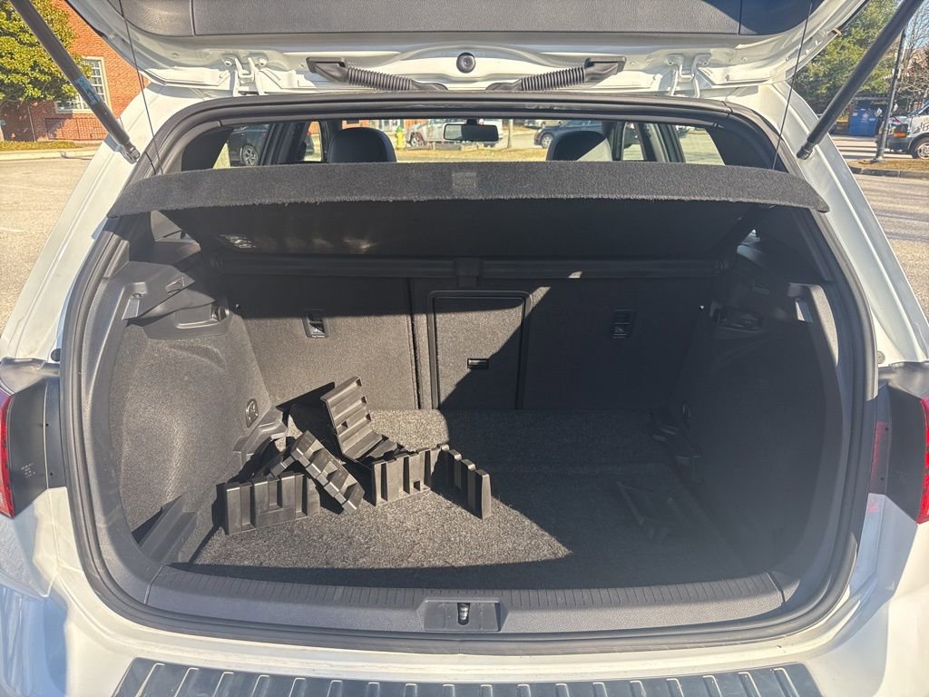 Used 2019 Volkswagen GTI SE image 27