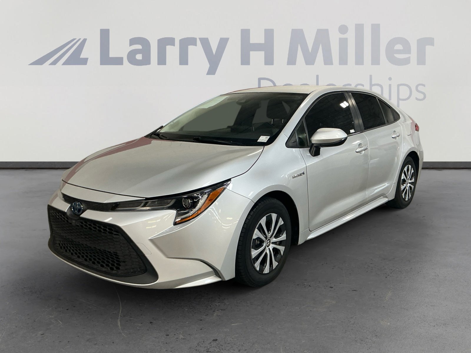 Certified 2021 Toyota Corolla LE FWD image 1