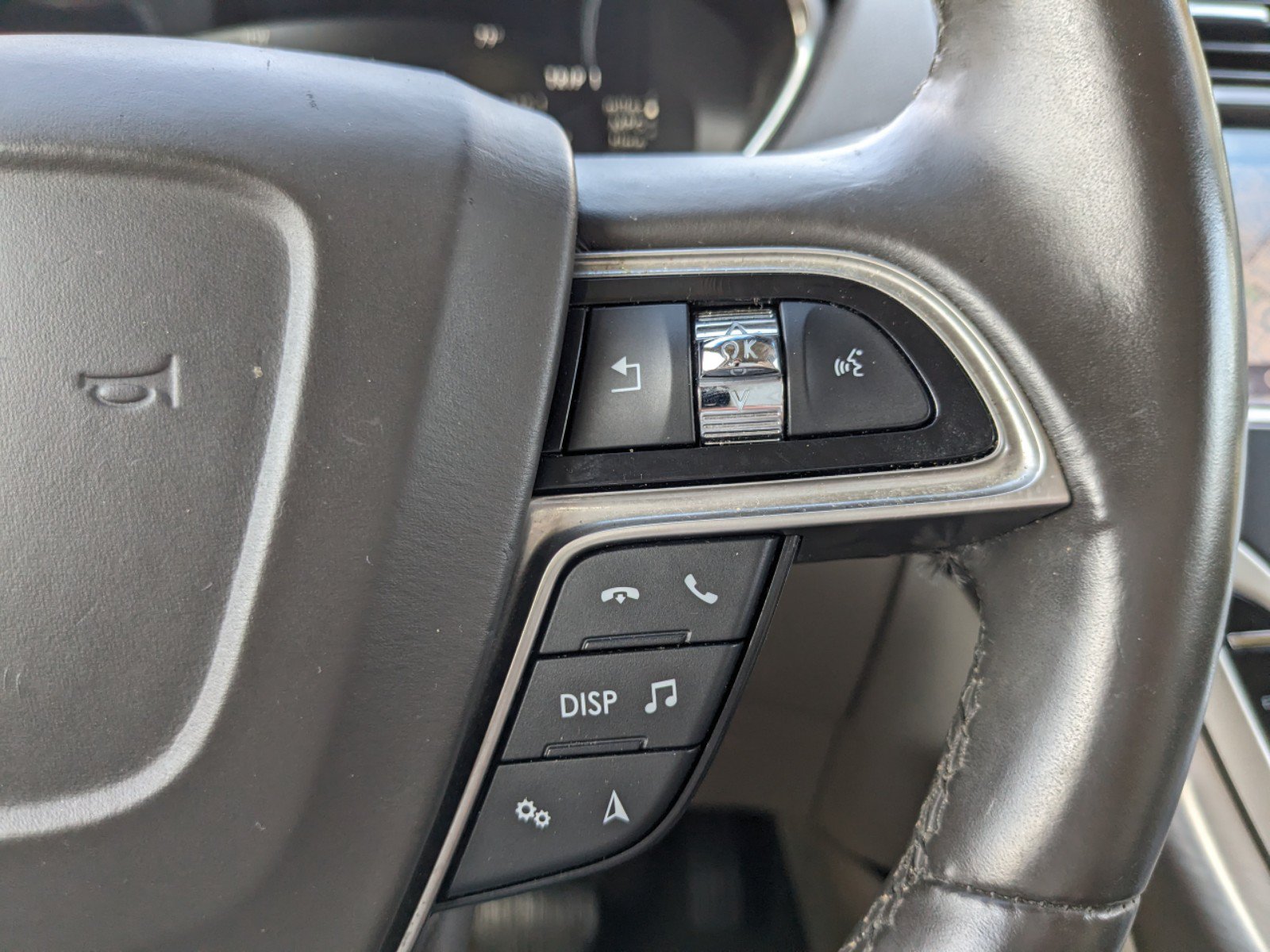 Used 2020 Lincoln Nautilus FWD w/ Equipment Group 101A image 25