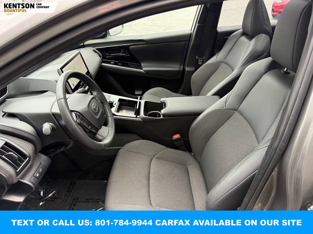 Used 2025 Toyota bZ4X FWD image 29