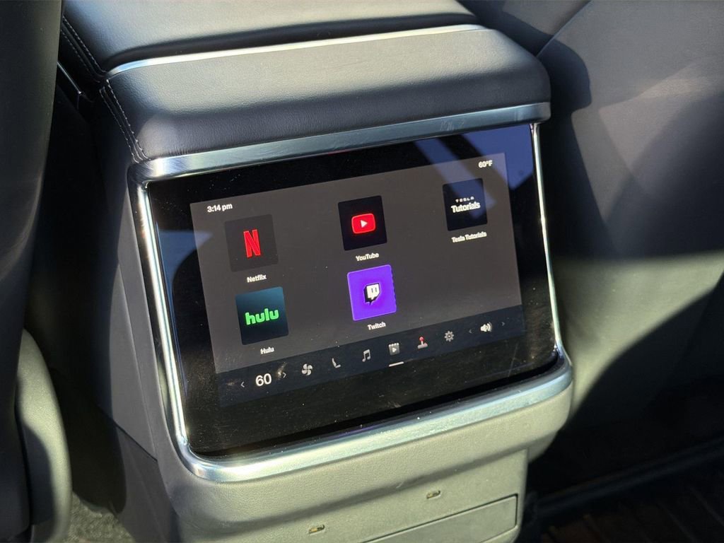 Used 2022 Tesla Model X Plaid image 27