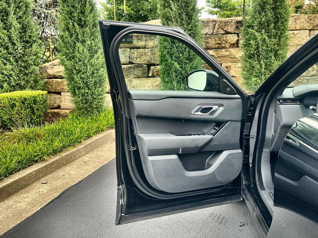 Certified 2026 Land Rover Range Rover Velar S image 17