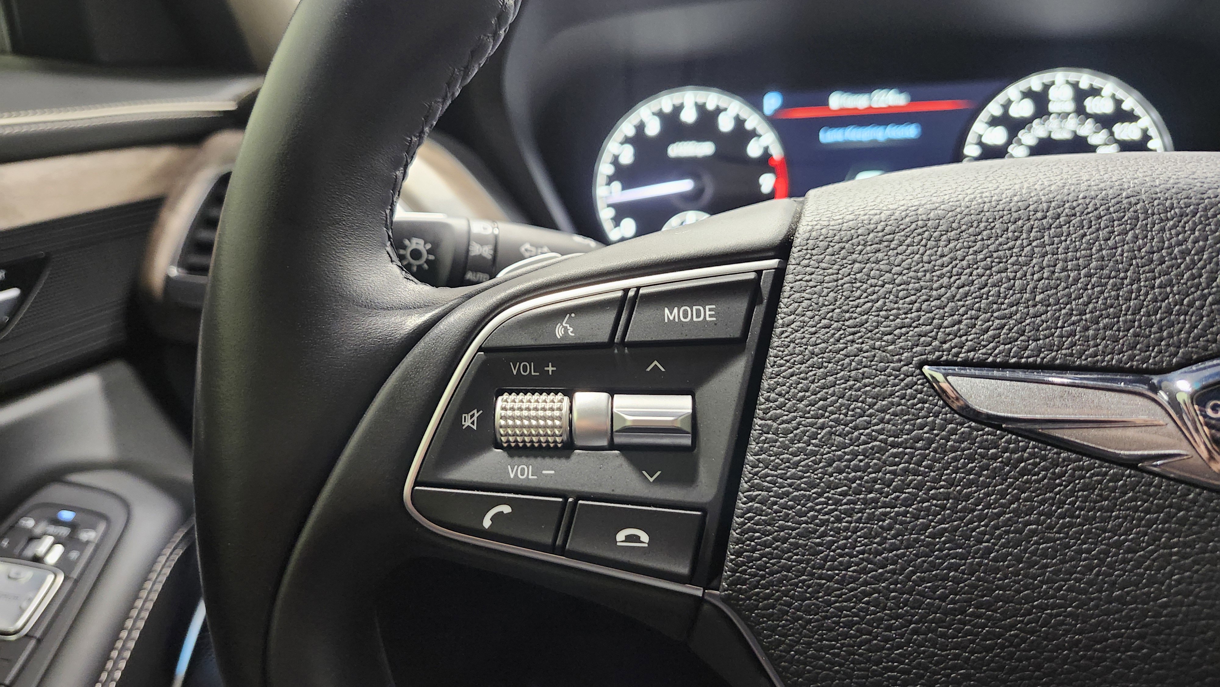 Used 2021 Genesis G90 3.3T Premium image 40