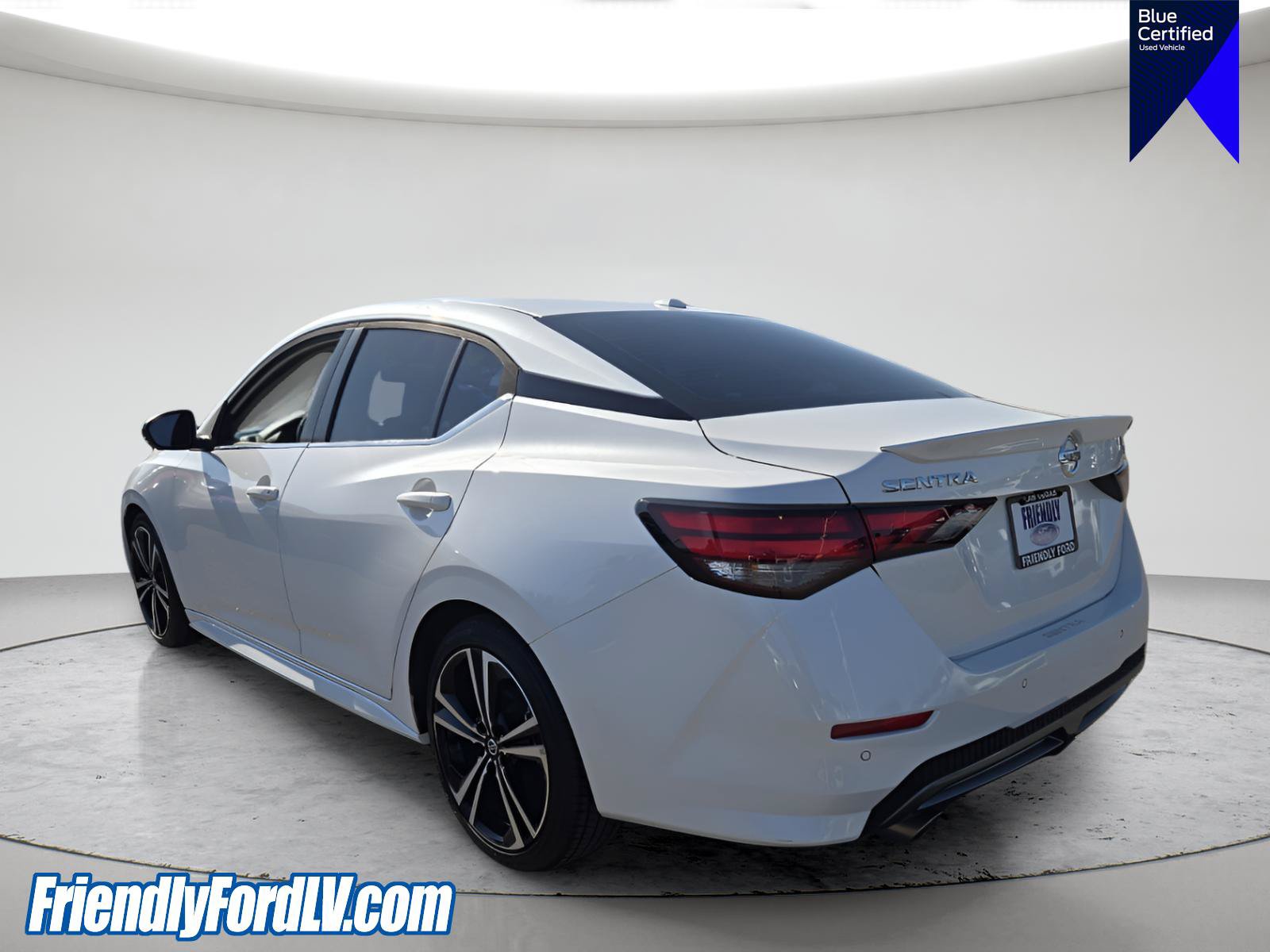 Used 2022 Nissan Sentra SR w/ SR Premium Package FWD image 4