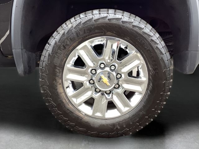Used 2024 Chevrolet Silverado 2500 High Country AWD/4WD image 11
