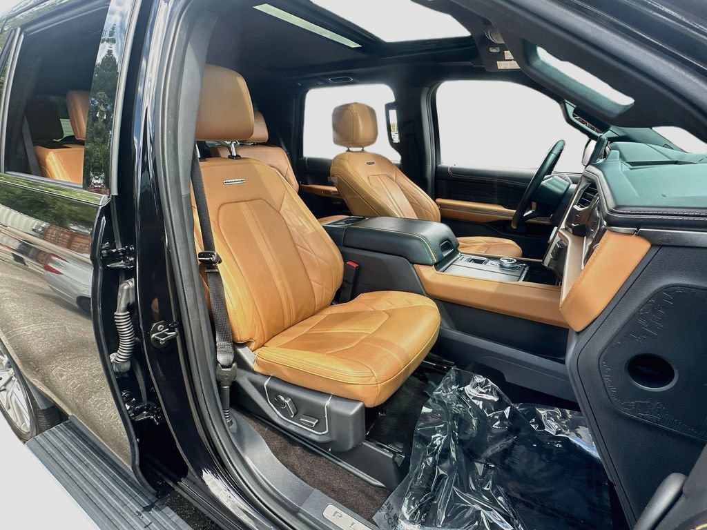 Used 2022 Ford Expedition Platinum RWD image 31