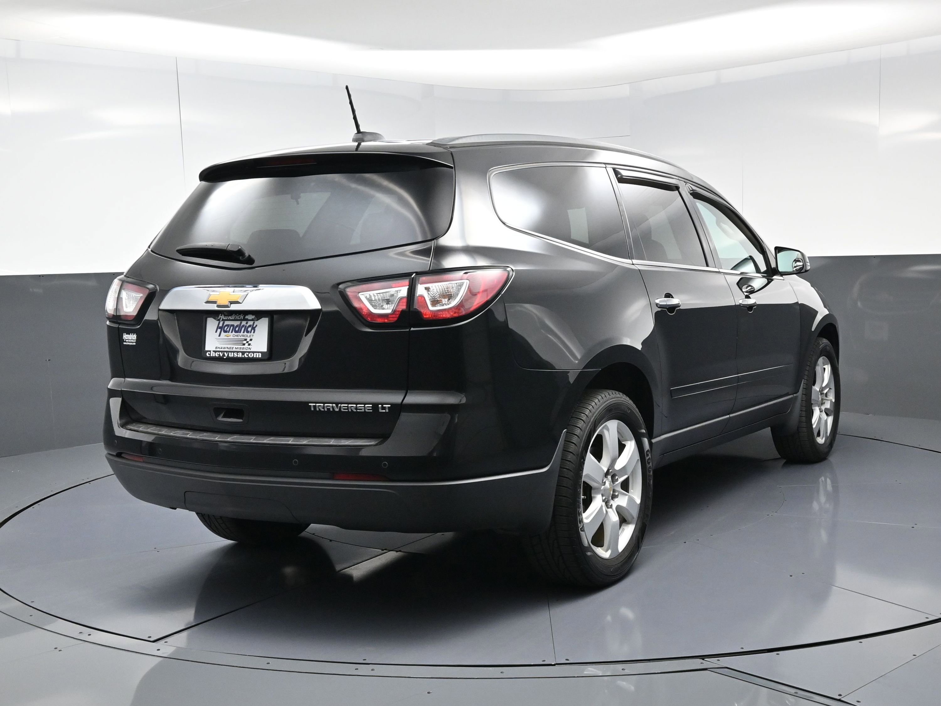 Used 2016 Chevrolet Traverse LT w/ Style and Technology Package image 9