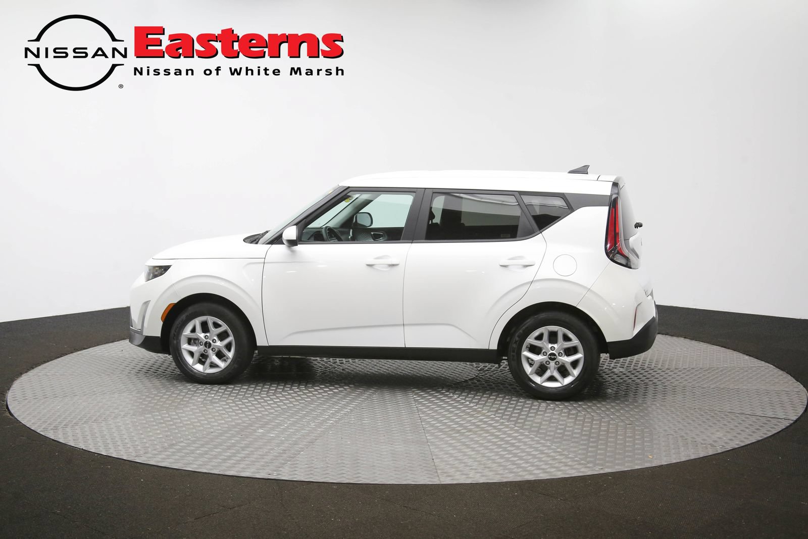 Used 2024 Kia Soul LX w/ Option Group 015 FWD image 59
