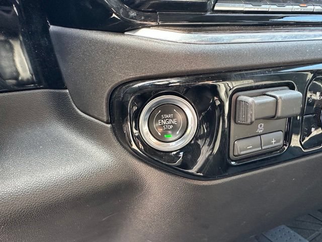 Certified 2024 Chevrolet Silverado 1500 RST AWD/4WD image 21