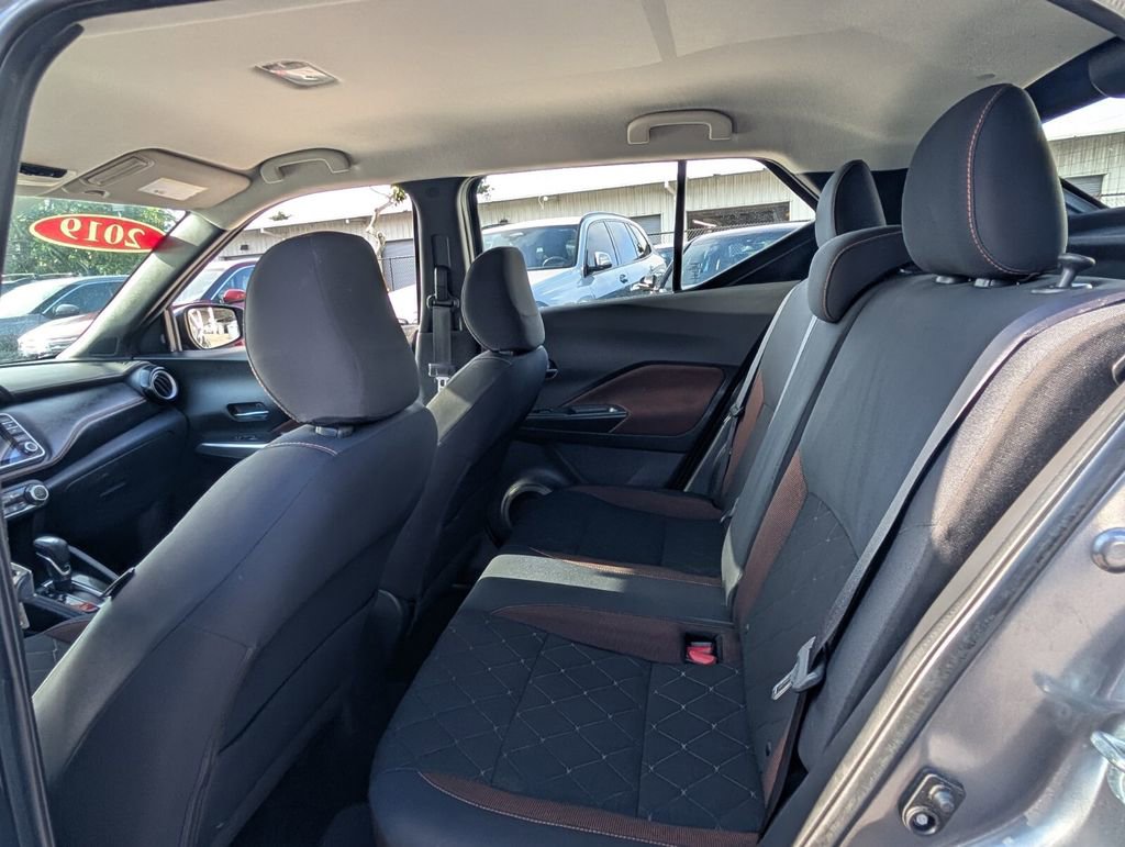 Used 2019 Nissan Kicks SR FWD image 11